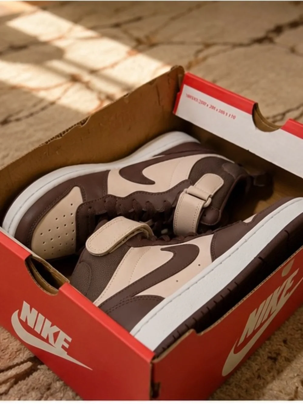 Nike Court Borough Mid 2 (GS) Kids 5Y Brown Mid Top CD7782-603 **BOX NO LID**